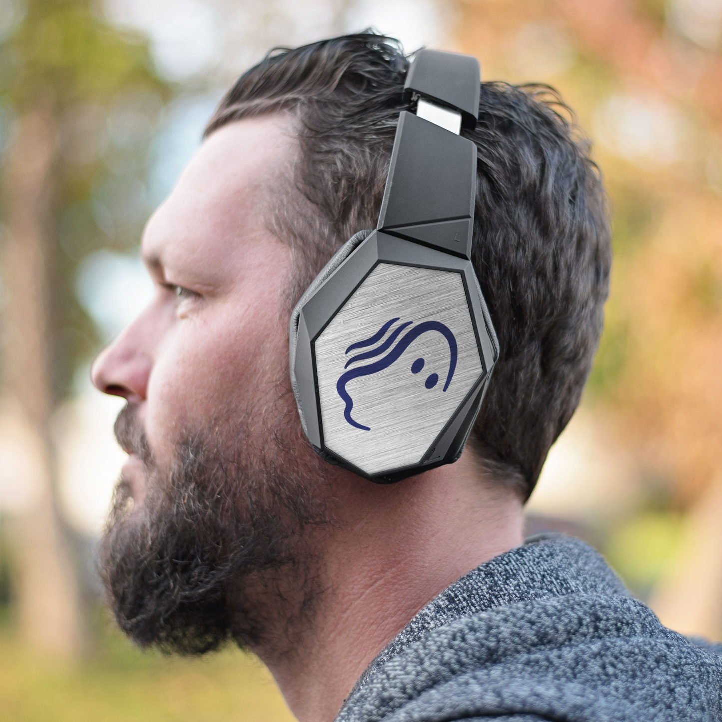 Phantom_Vibes_Piezo_Max_Lifestyle_Mockup.png